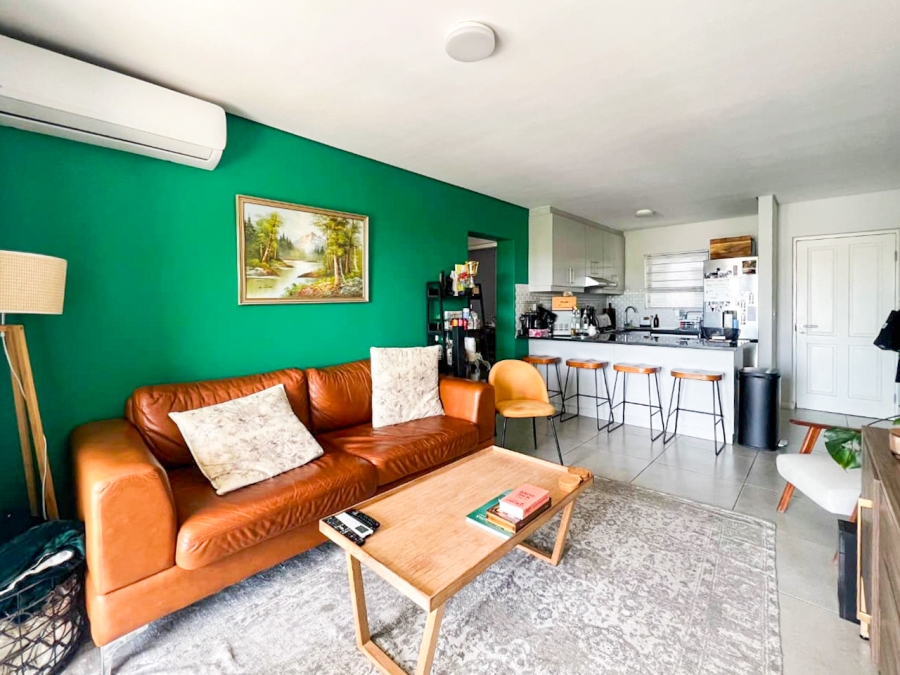 2 Bedroom Property for Sale in Loucharmante Western Cape